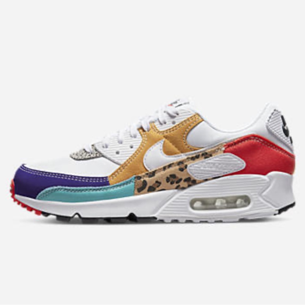 Nike air max 90 size 8.5. Gently worn